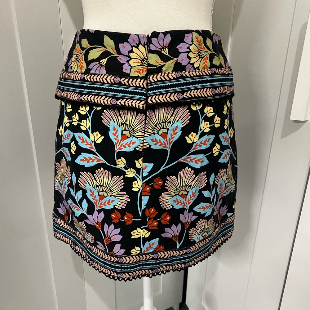 Farm Rio  Floral Embroidered Skirt - Picture 3 of 4